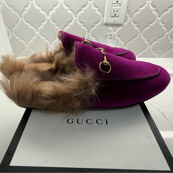 Gucci Velvet Princetown Slippers w. Fur - Picture 2 of 8